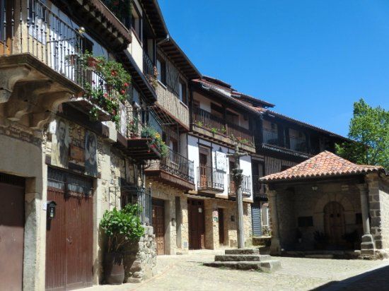 Plaza Mayor de Mogarraz